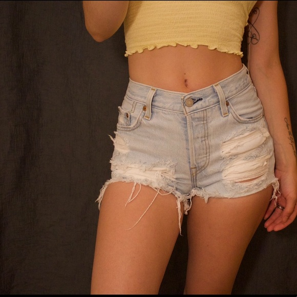 Levi’s❌SOLD❌ - Picture 2 of 8